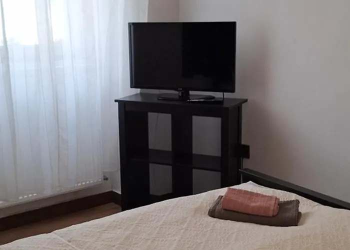 Amira Apartman
