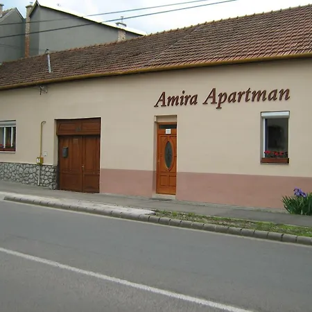 Amira 아파트 에게르